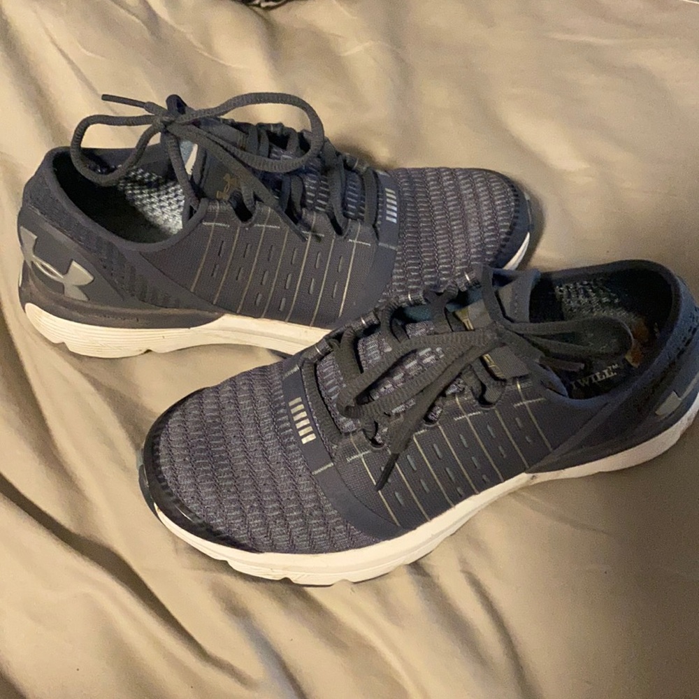 UNDER ARMOUR SPEED FORM